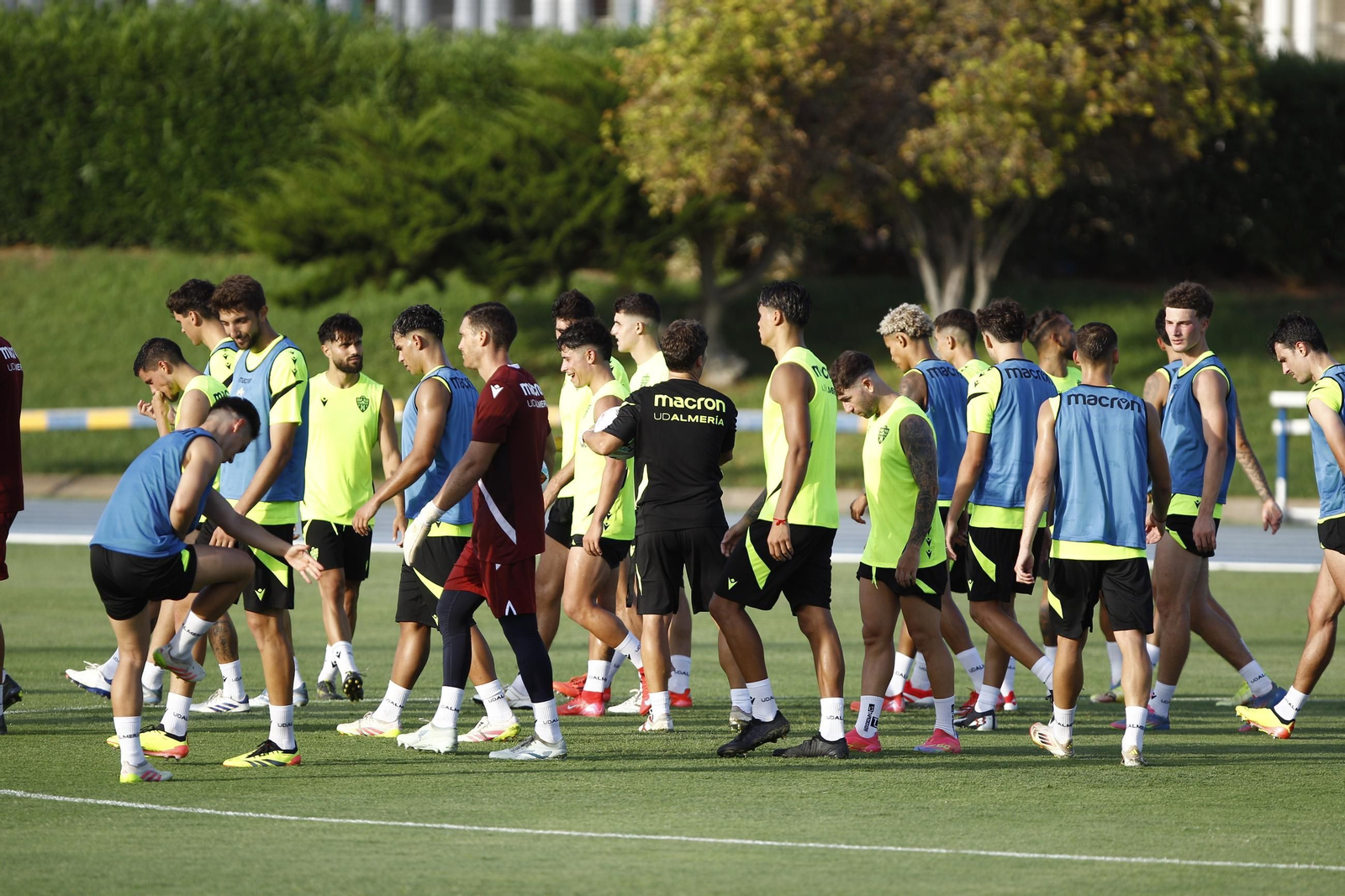 Primer entrenamiento de la Temporada 2025-2026 de la U.D. Almería, en imágenes