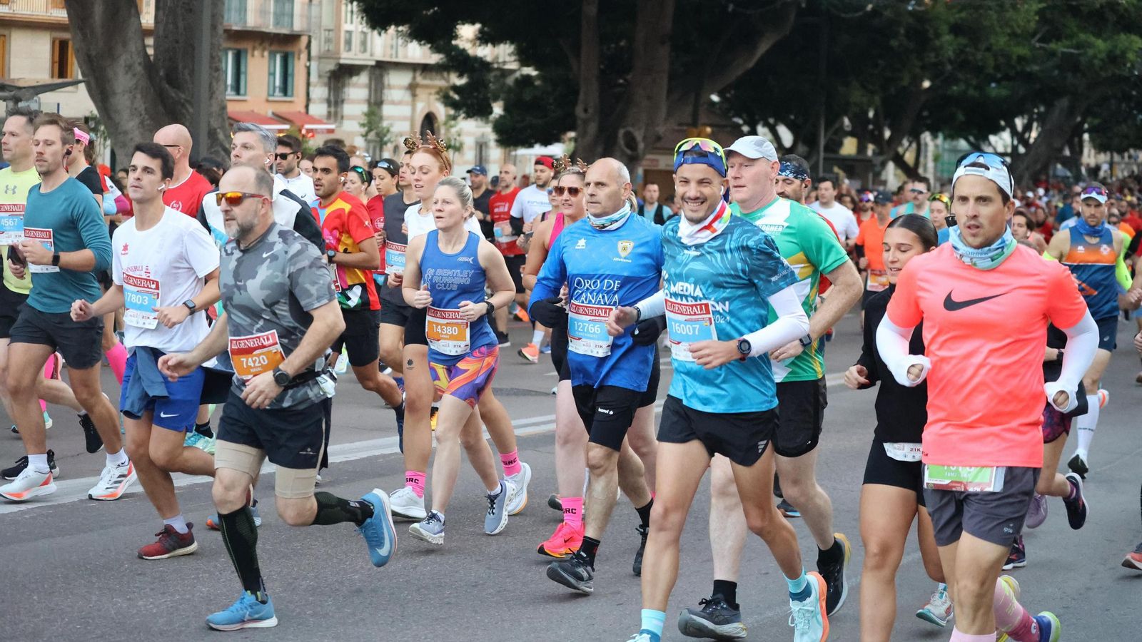 Las mejores fotos de la Maratón de Málaga 2024