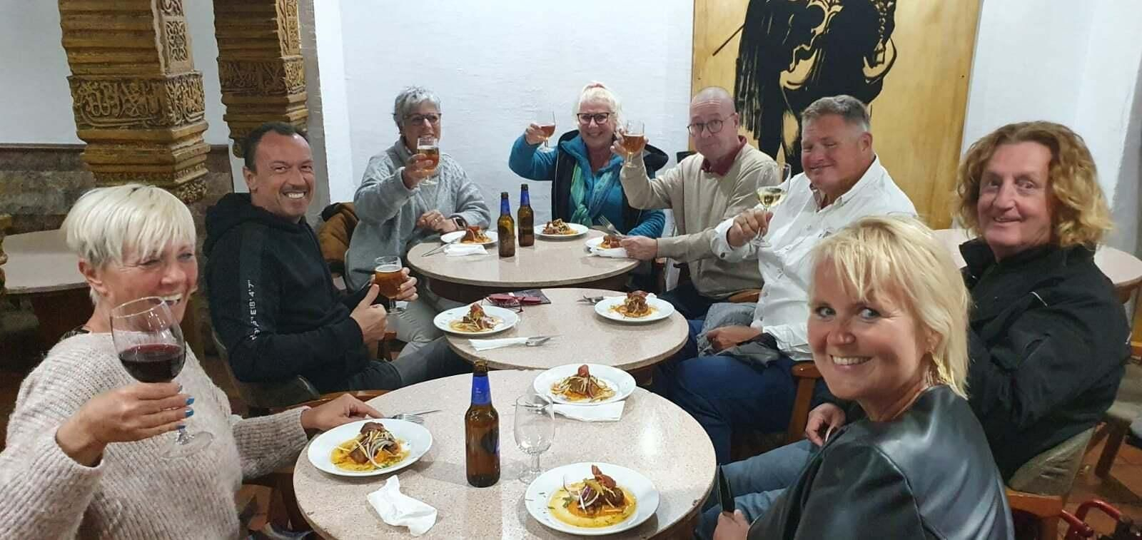 Disfrutando de la Ruta de la Tapa de Garrucha.