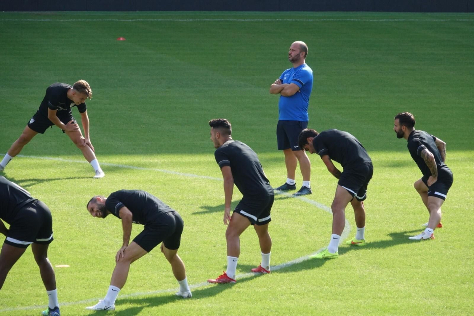 Galería de imágenes: El Málaga CF se da un bañito de masas