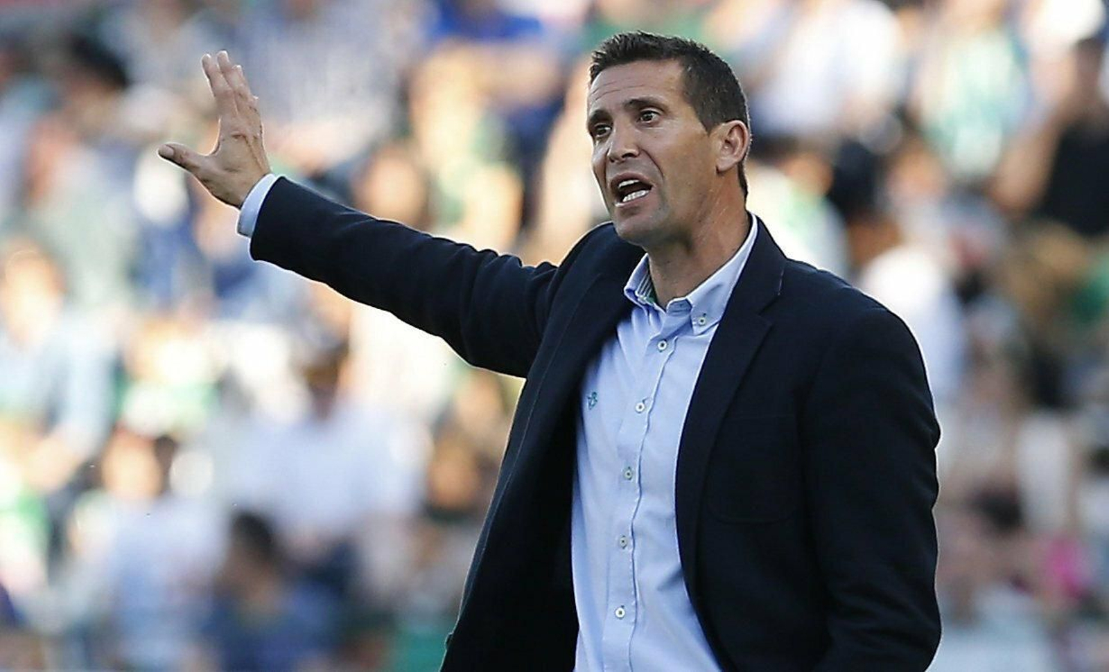 Juan Merino, en su etapa de entrenador del Betis. Juan Merino, en su etapa de entrenador del Betis.