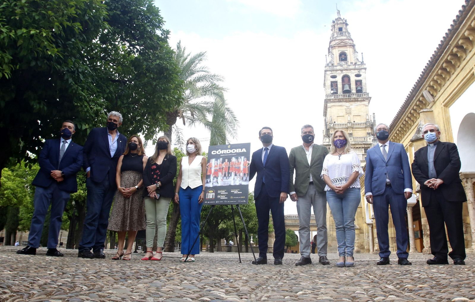 La presentación del torneo internacional de baloncesto femenino de Córdoba, en imágenes