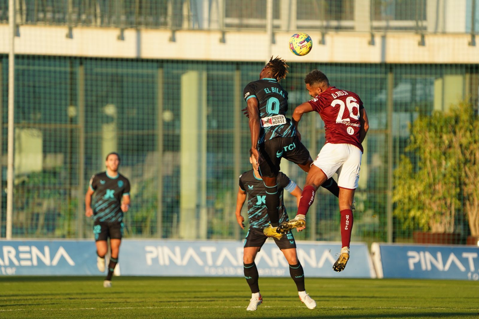 Las fotos del primer encuentro de la historia del Almería ante un rival italiano