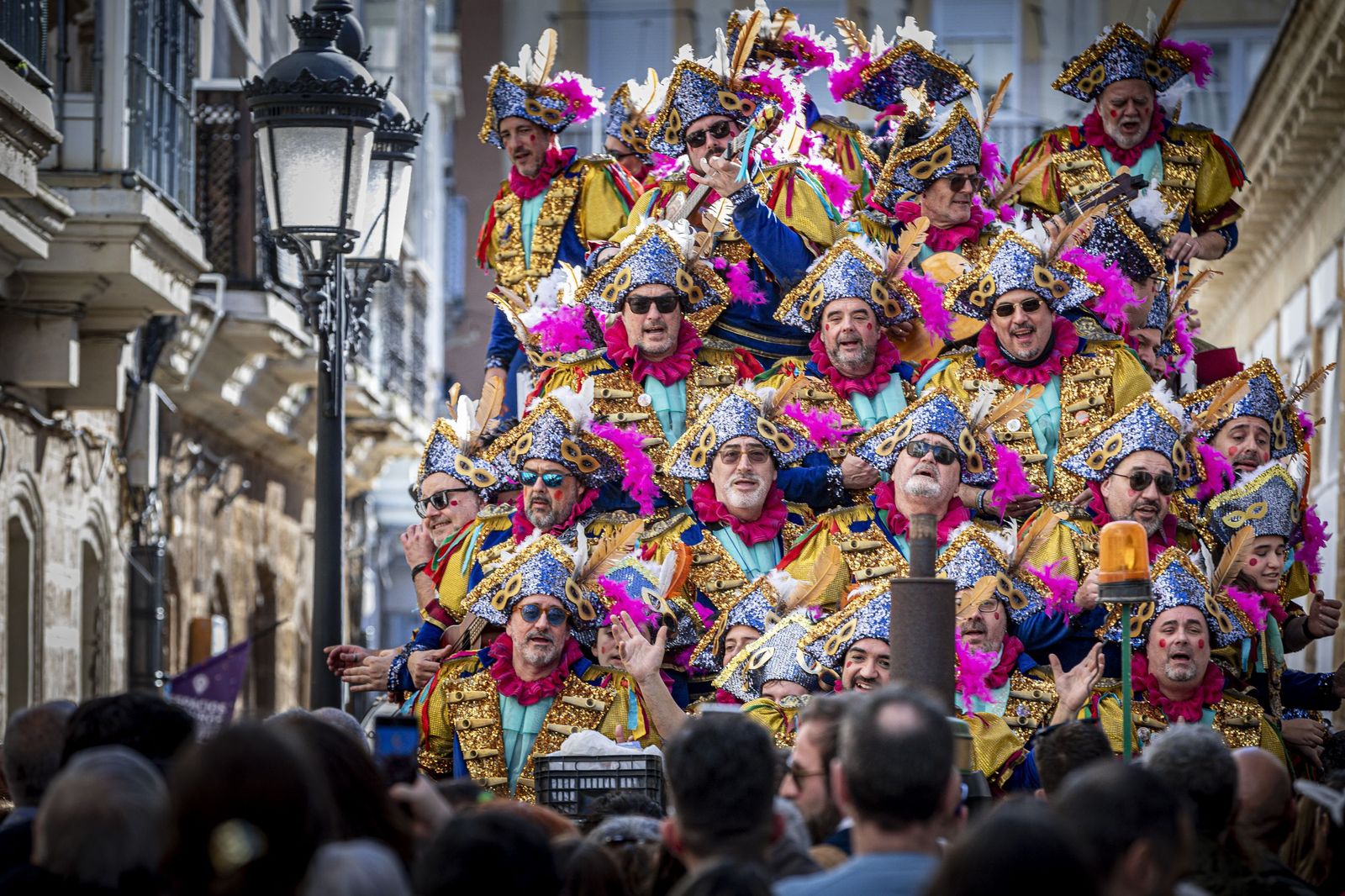Las mejores imágenes del lunes de Carnaval de Cádiz 2026