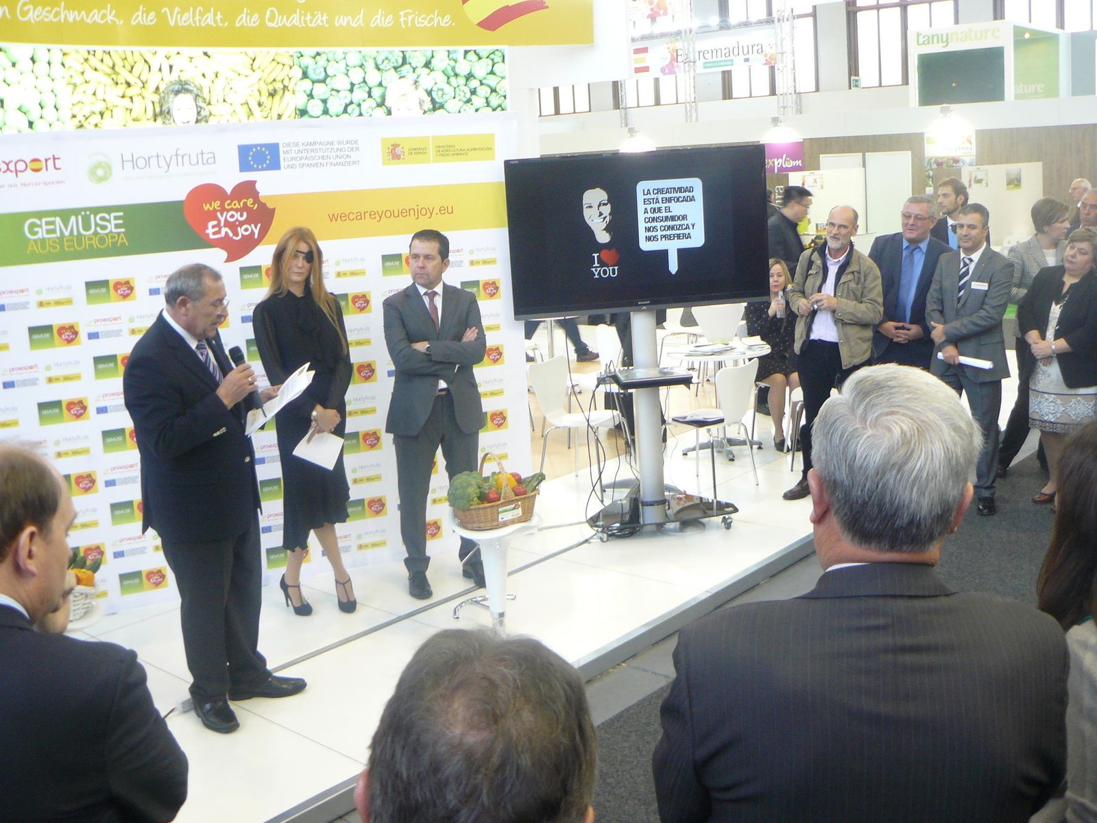 El presidente de Hortiespaña, Francisco Góngora, con el de Proexport, Juan Marín, en una promoción en Fruit Logistica.