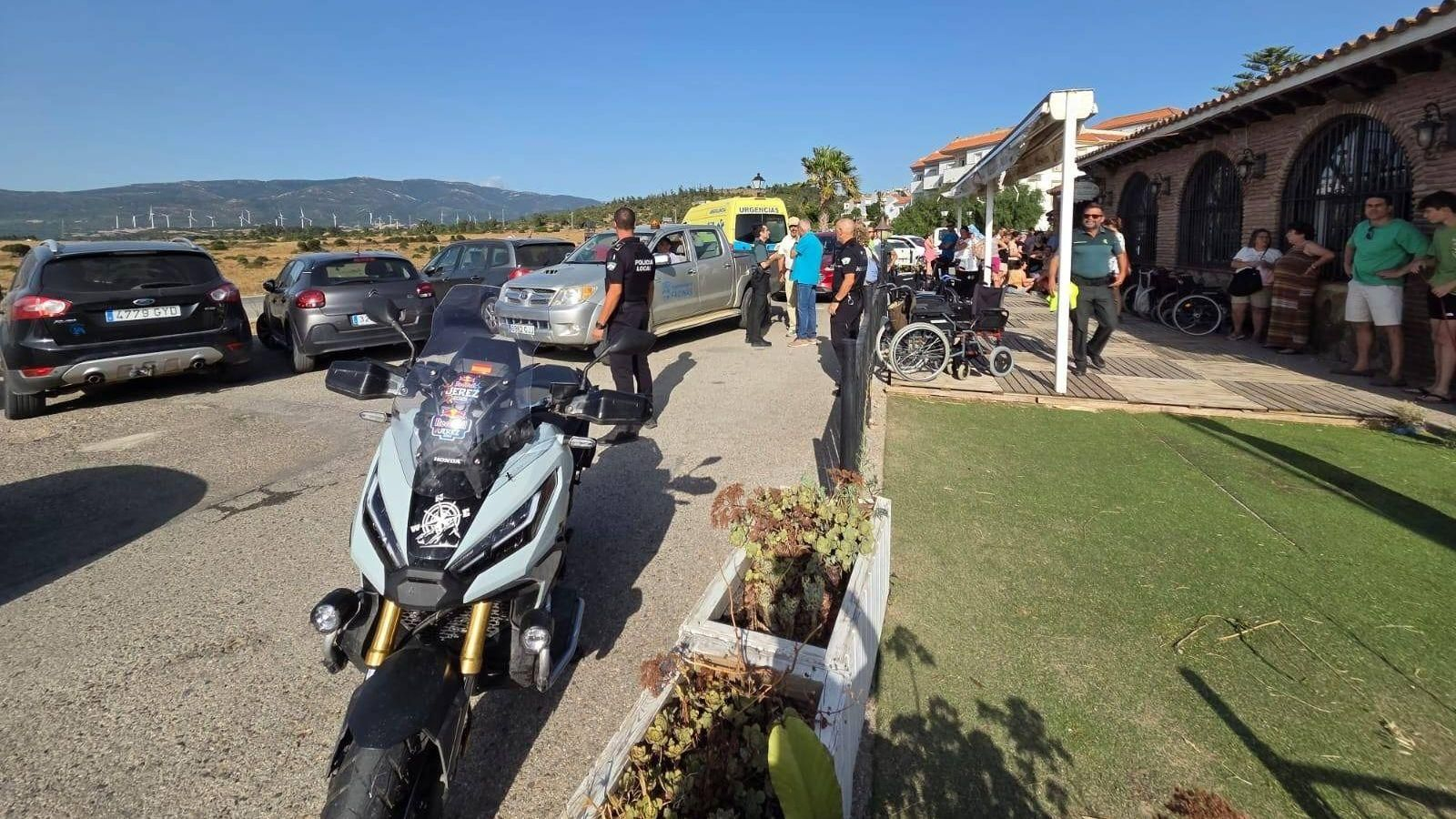Regresan al geriátrico de Facinas los ancianos evacuados por el incendio de El Pedregoso, en Tarifa. Regresan al geriátrico de Facinas los ancianos evacuados por el incendio de El Pedregoso, en Tarifa.