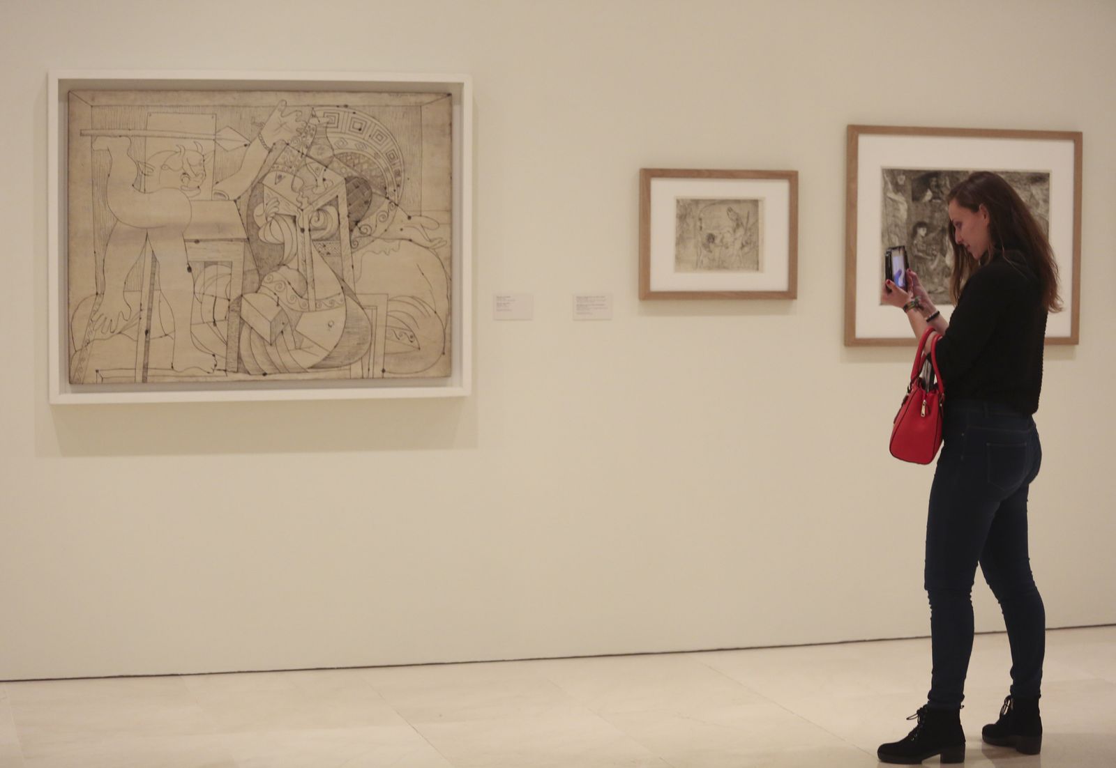 Las imágenes de la exposición 'Olga Picasso' en el Museo Picasso Málaga