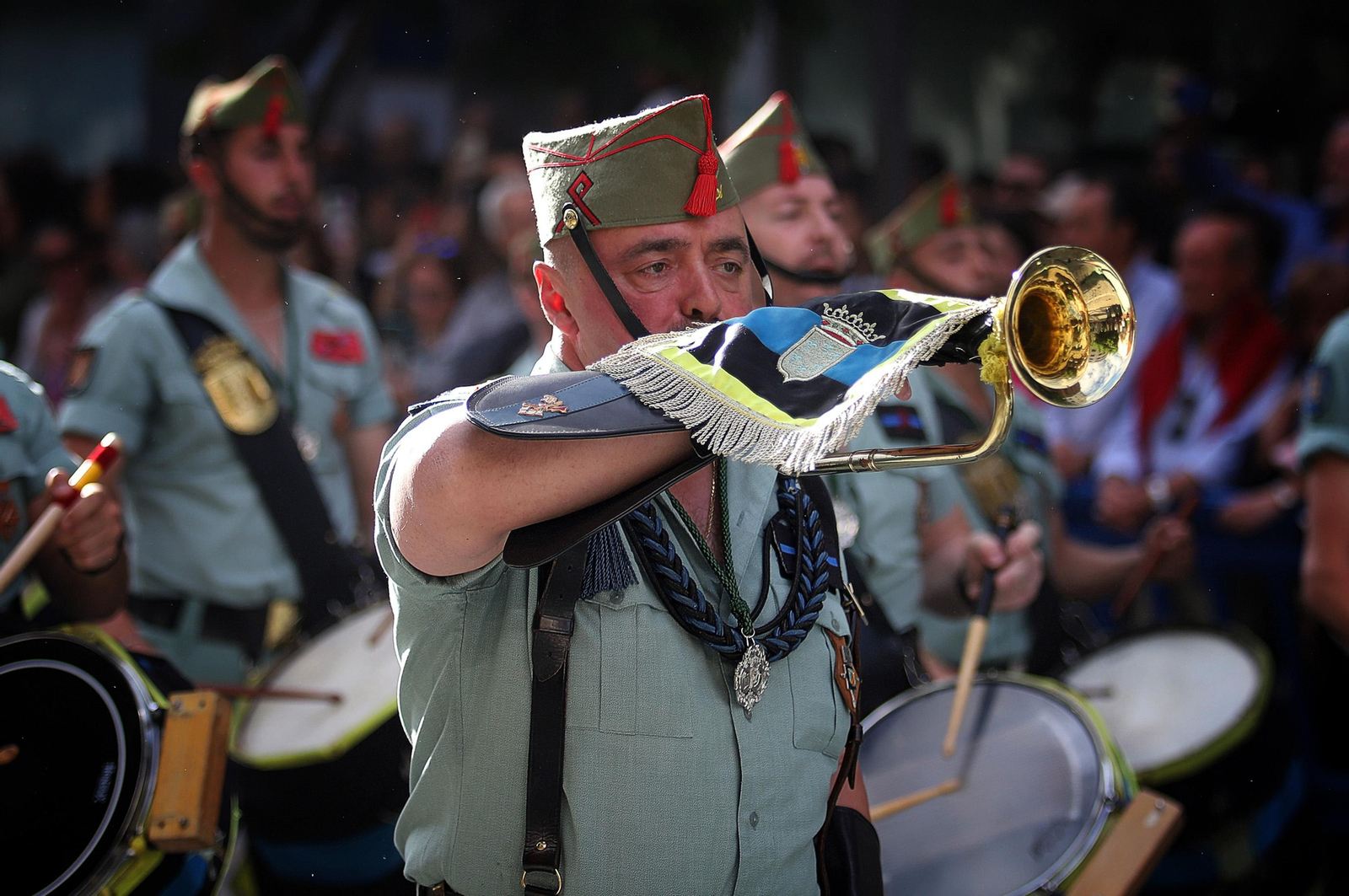 Sábado de Pasión: Imágenes de La Legión con el Cristo de la Vera+Cruz