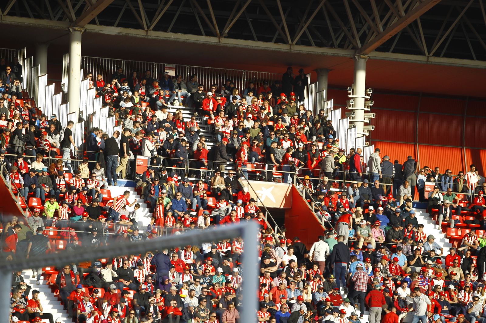 Imágenes de la derrota de la U.D. Almería ante el Villarreal por 0 a 2