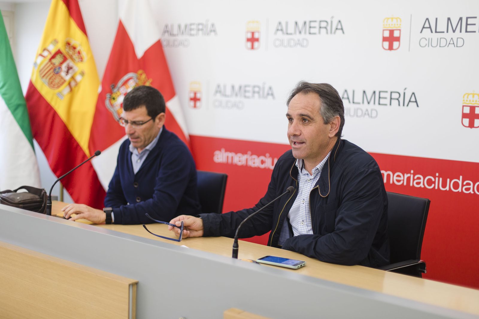 Juanjo Segura y Antonio Orta durante la presentación oficial de la gala.
