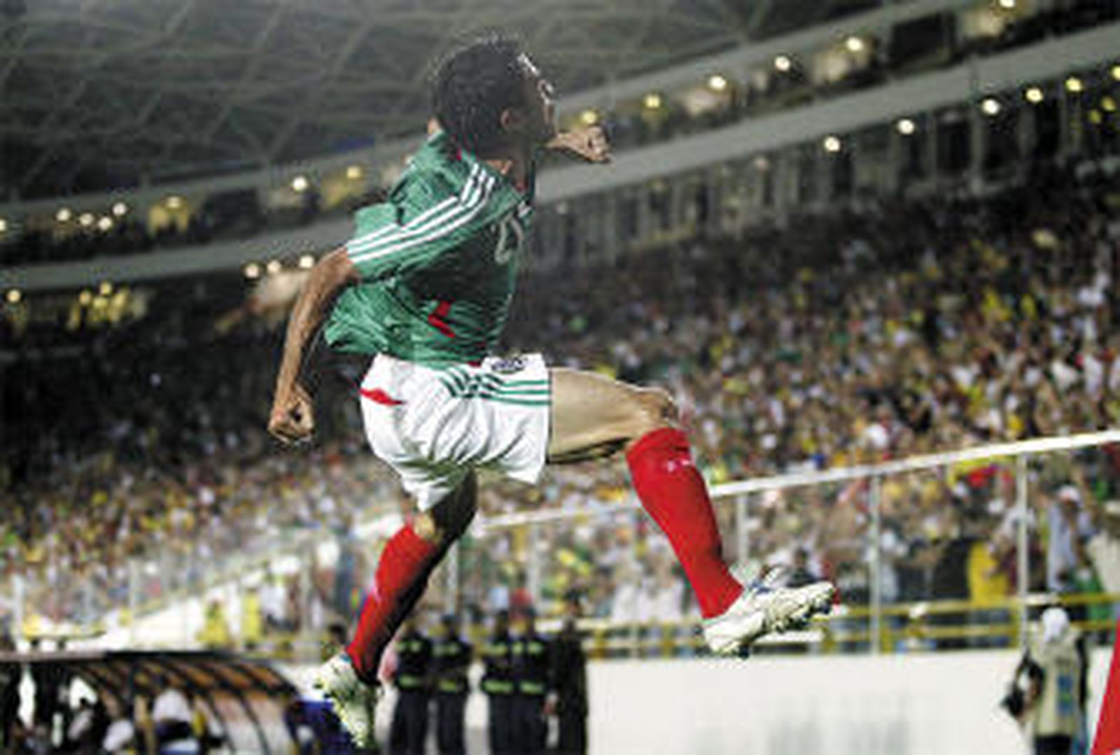 Nery Castillo, cerca del Betis