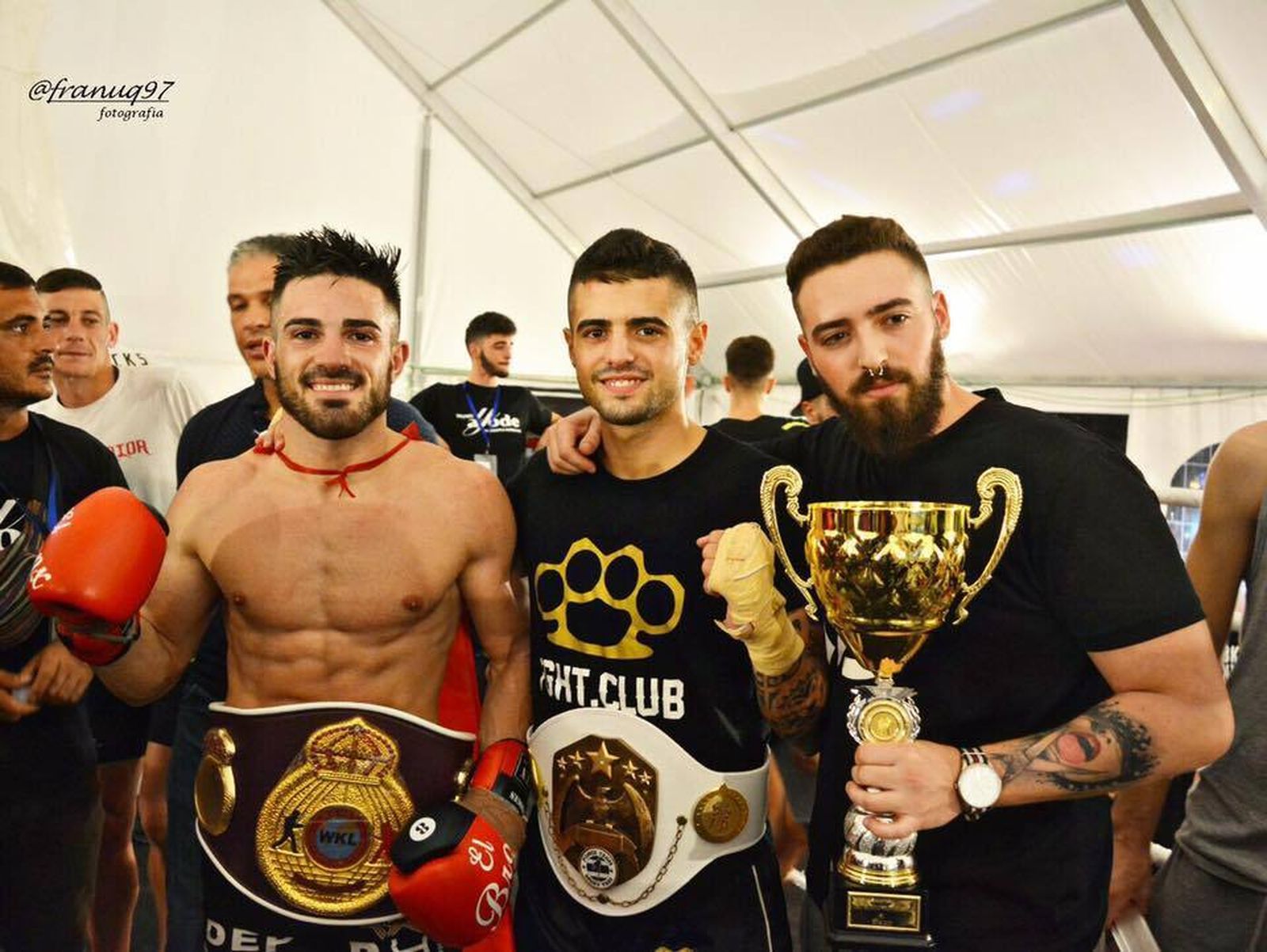 Antonio Ponce, campeón de kickboxing