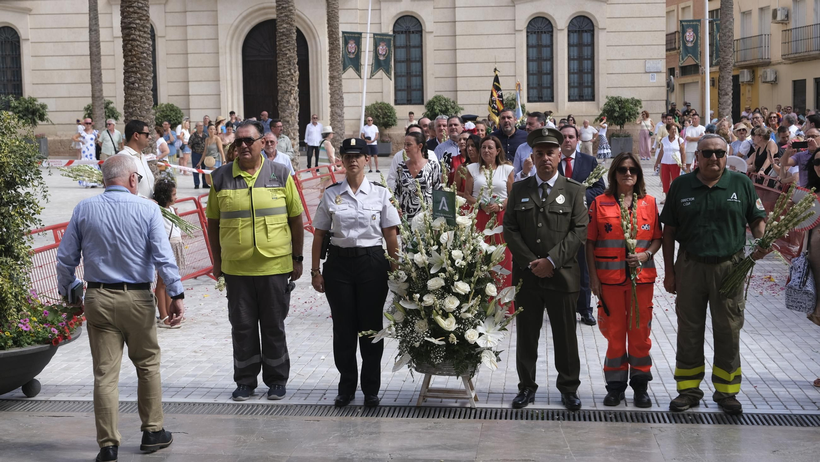 Ofrenda floral a la Virgen del Mar en la Feria de Almería 2024, en imágenes