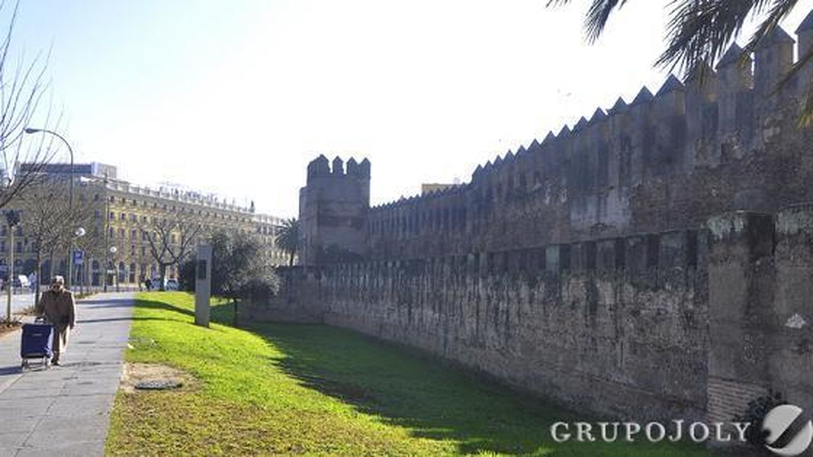 La muralla de la Macarena.  Foto: Manuel Gomez