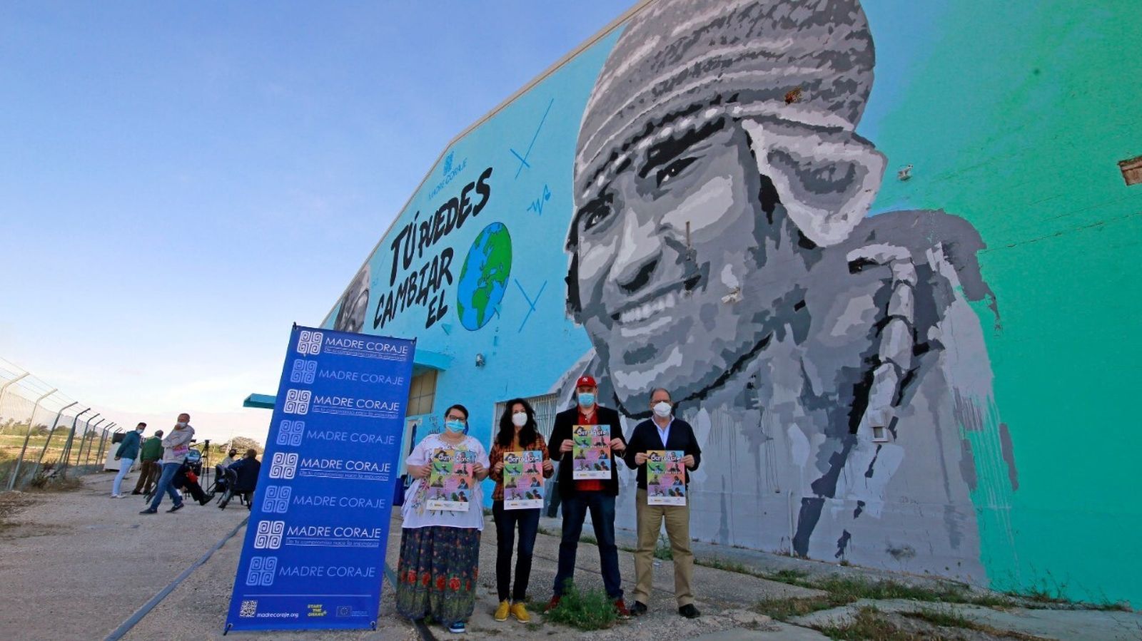 La presentación de la campaña se celebró en el exterior de la nave central de Madre Coraje