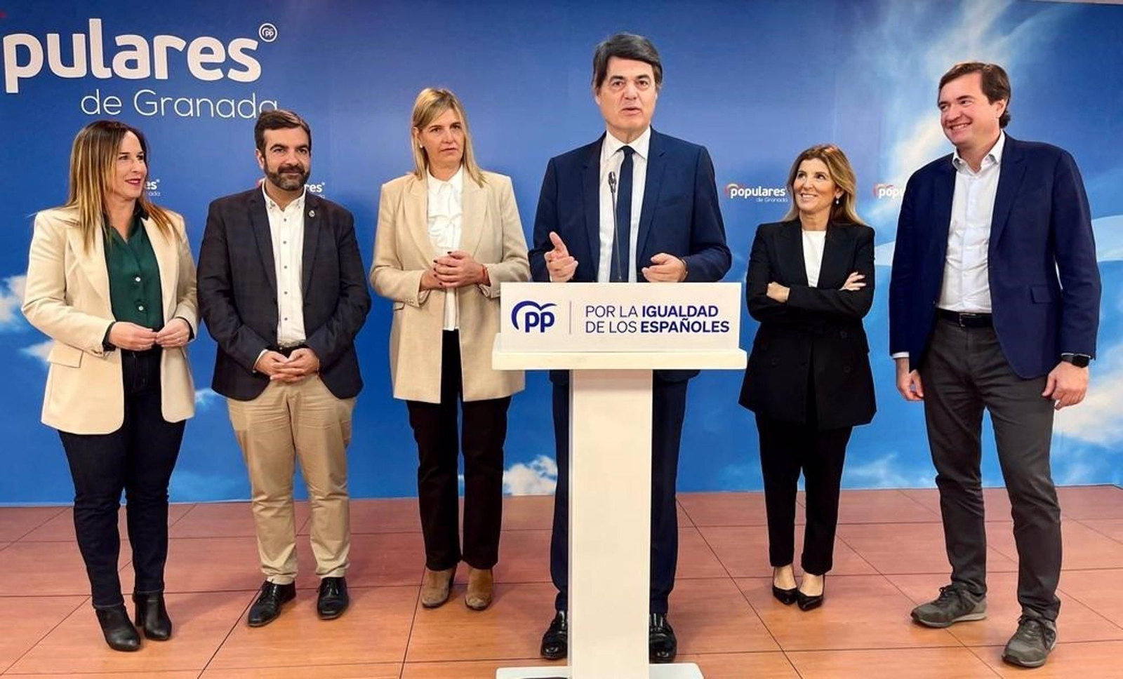 El PP de Granada teme que los proyectos para la provincia "no lleguen a materializarse en esta legislatura" El PP de Granada teme que los proyectos para la provincia "no lleguen a materializarse en esta legislatura"
