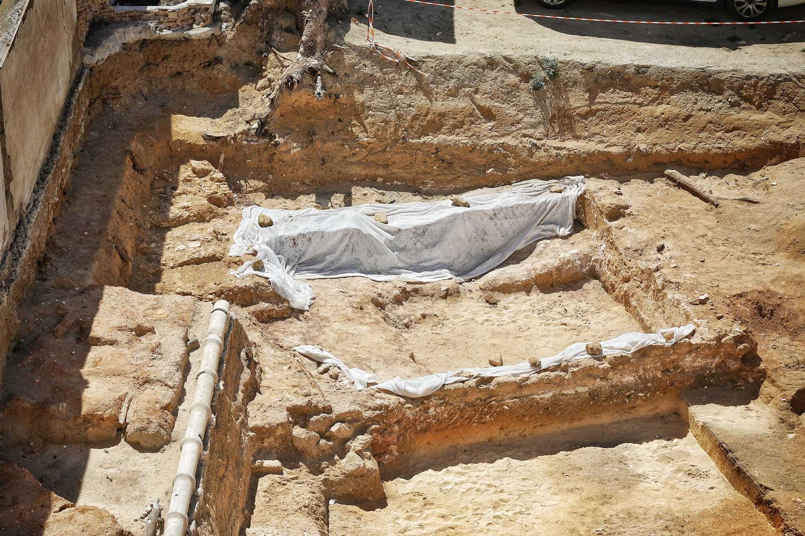 El columbario romano y otros restos del chalé de la Porteña en Cádiz