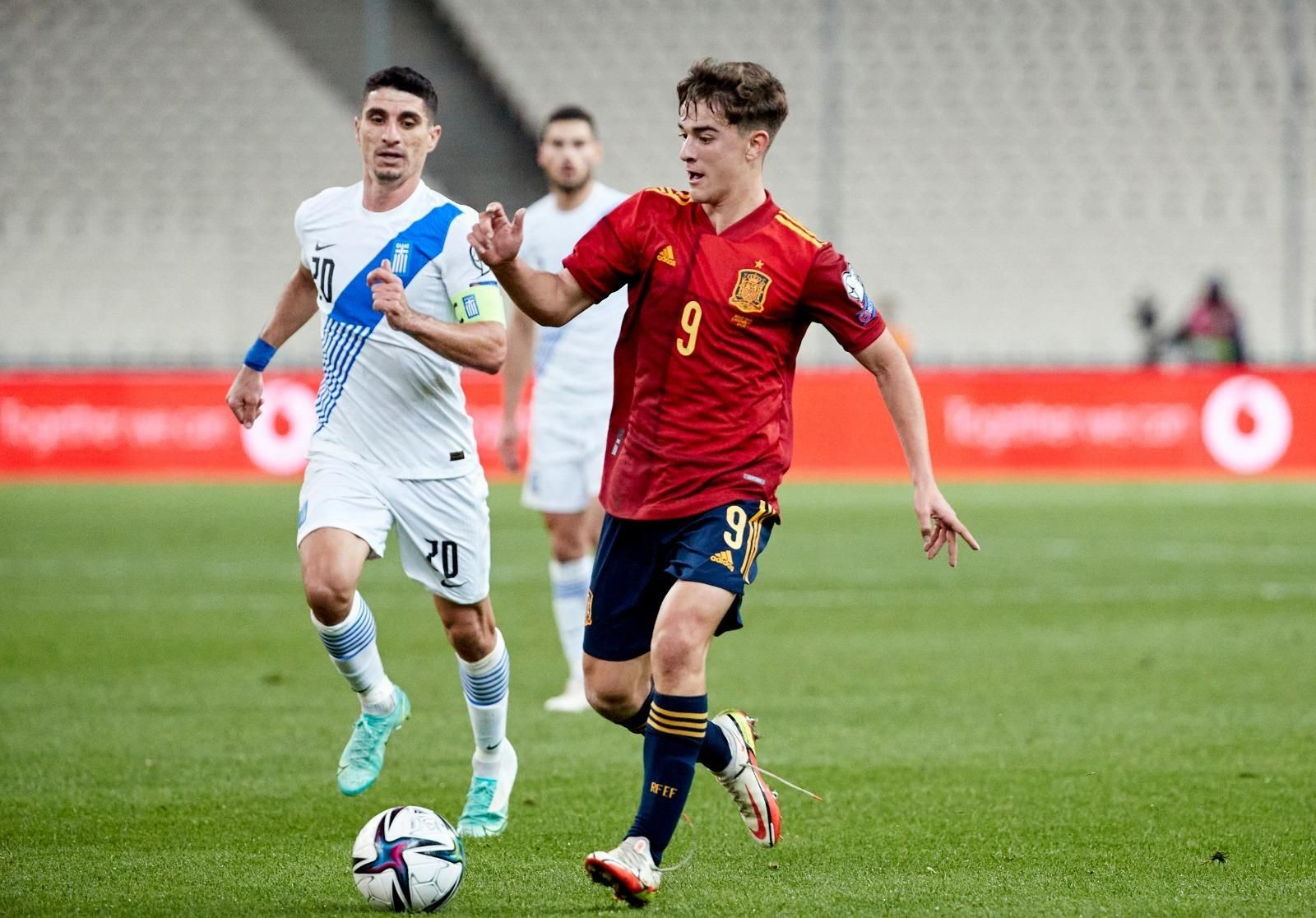 Las imágenes del Grecia-España de clasificación para el Mundial de Catar 2022