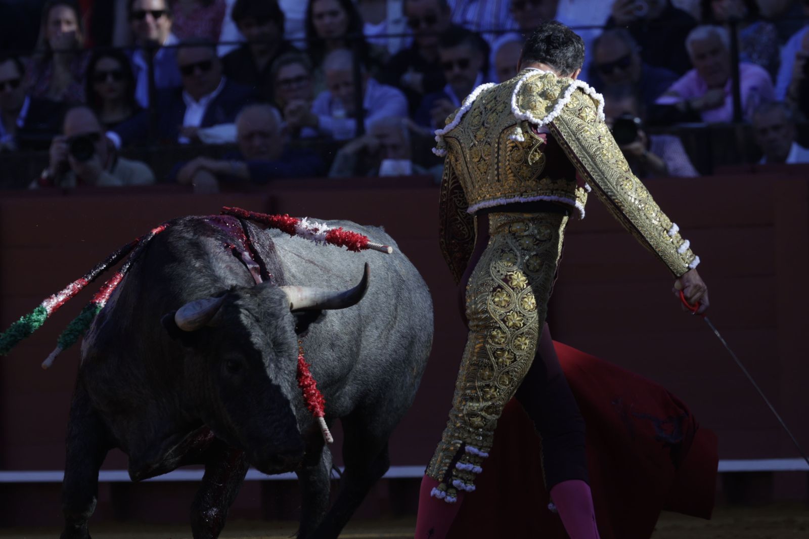 Las imágenes de la corrida de los Victorinos en la Maestranza de Sevilla