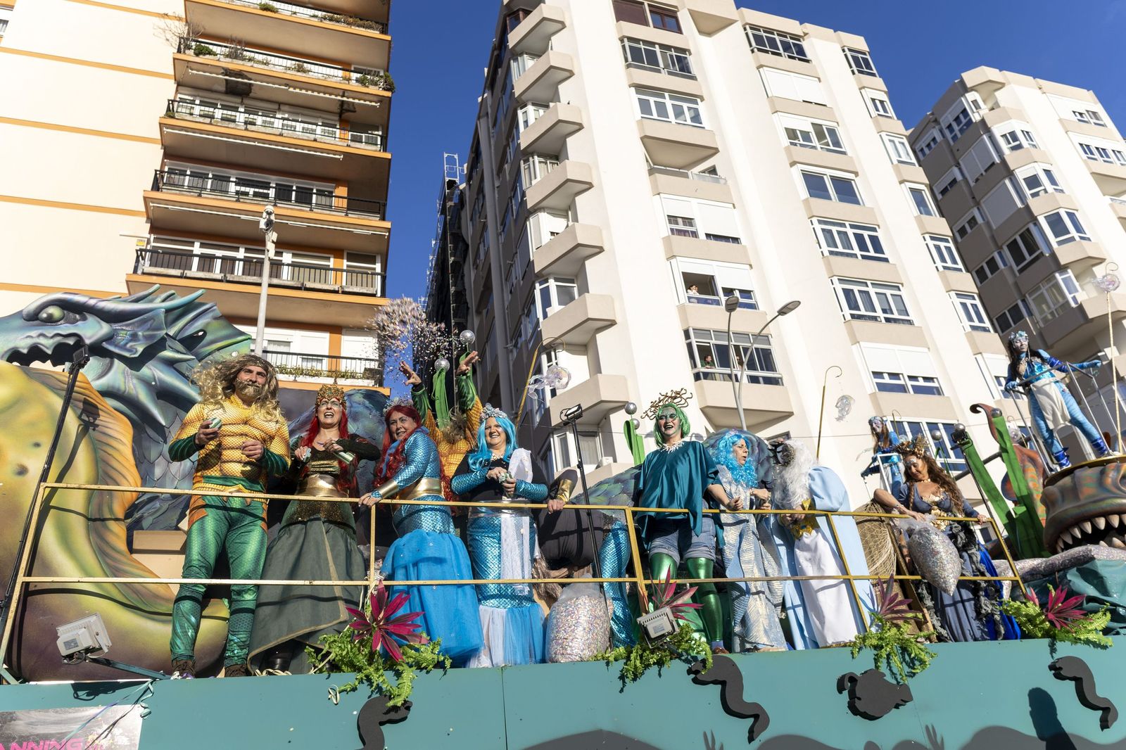 Las mejores imágenes de la Cabalgata del Carnaval de Cádiz 2026