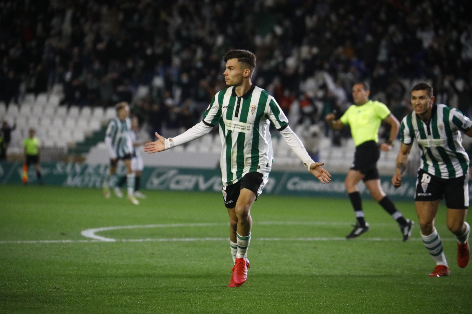 La goleada del Córdoba CF al Mérida, en imágenes
