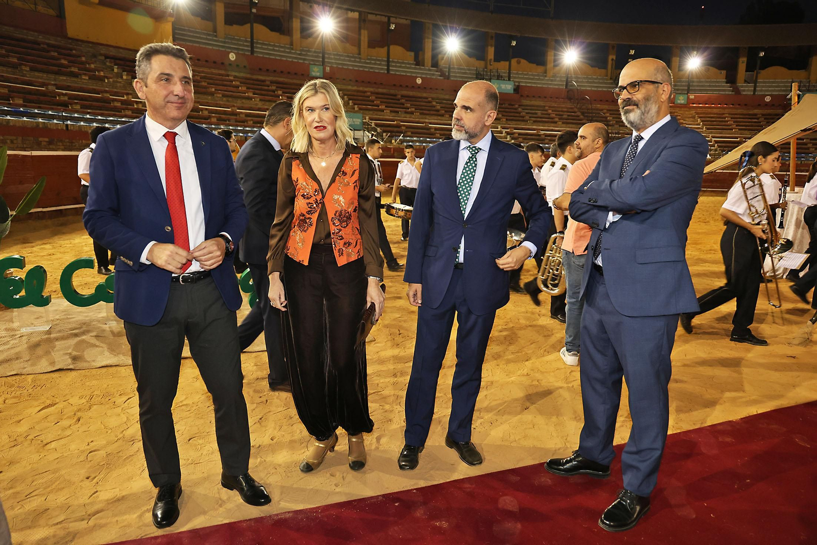 Imágenes del ambiente en la entrega de la XXXII edición de los premios taurinos "El Cabezo"