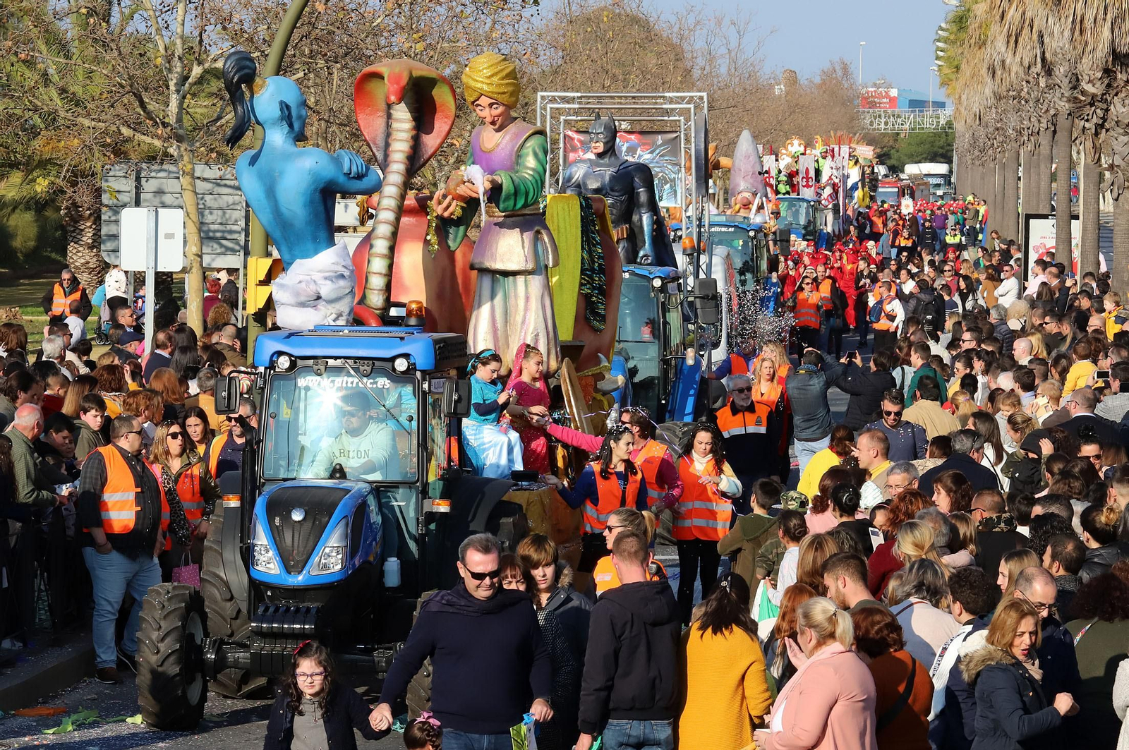 Imágenes de la cabalgata de los Reyes Magos de Huelva
