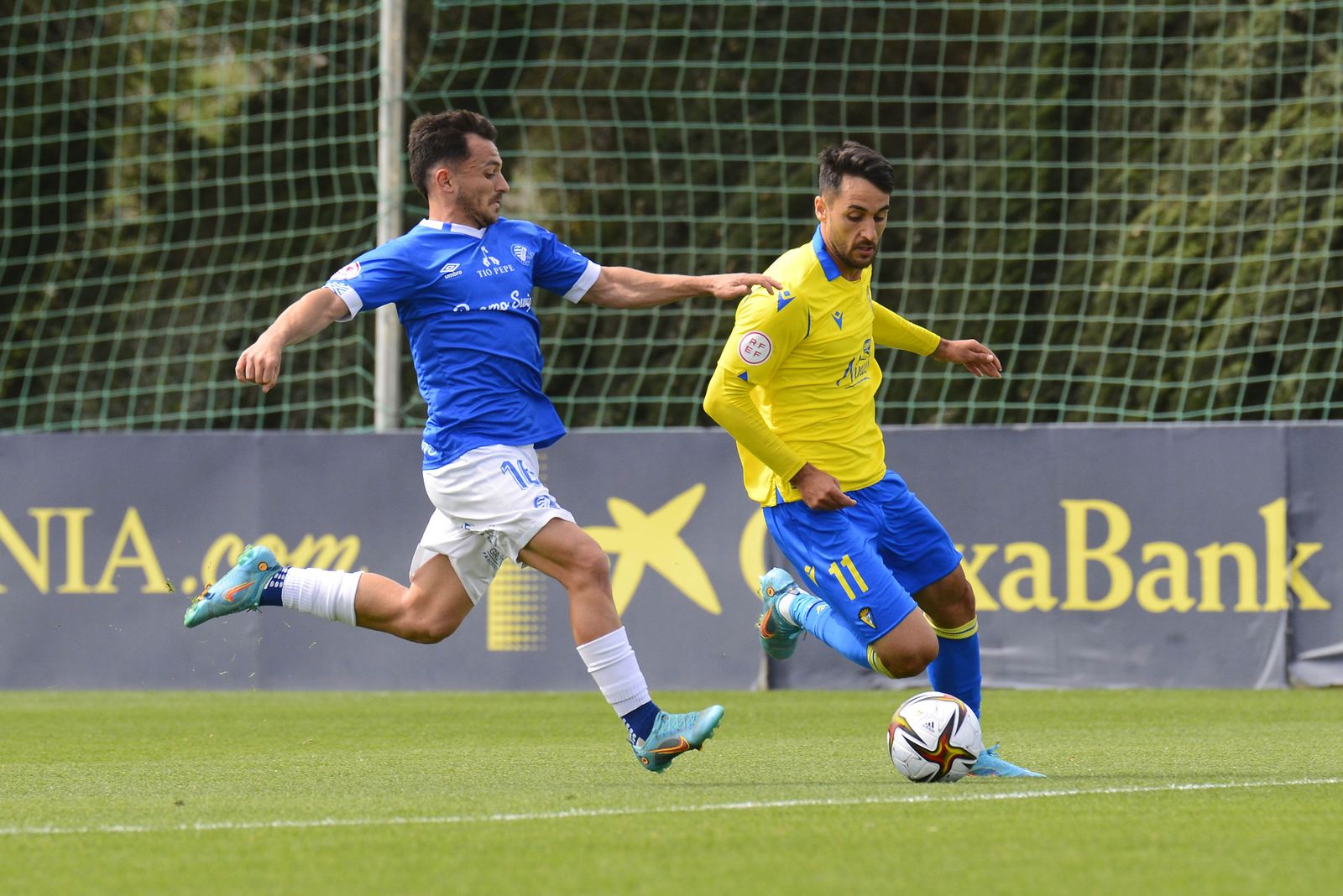 Chapela es una de las alternativas para jugar en defensa o ataque.