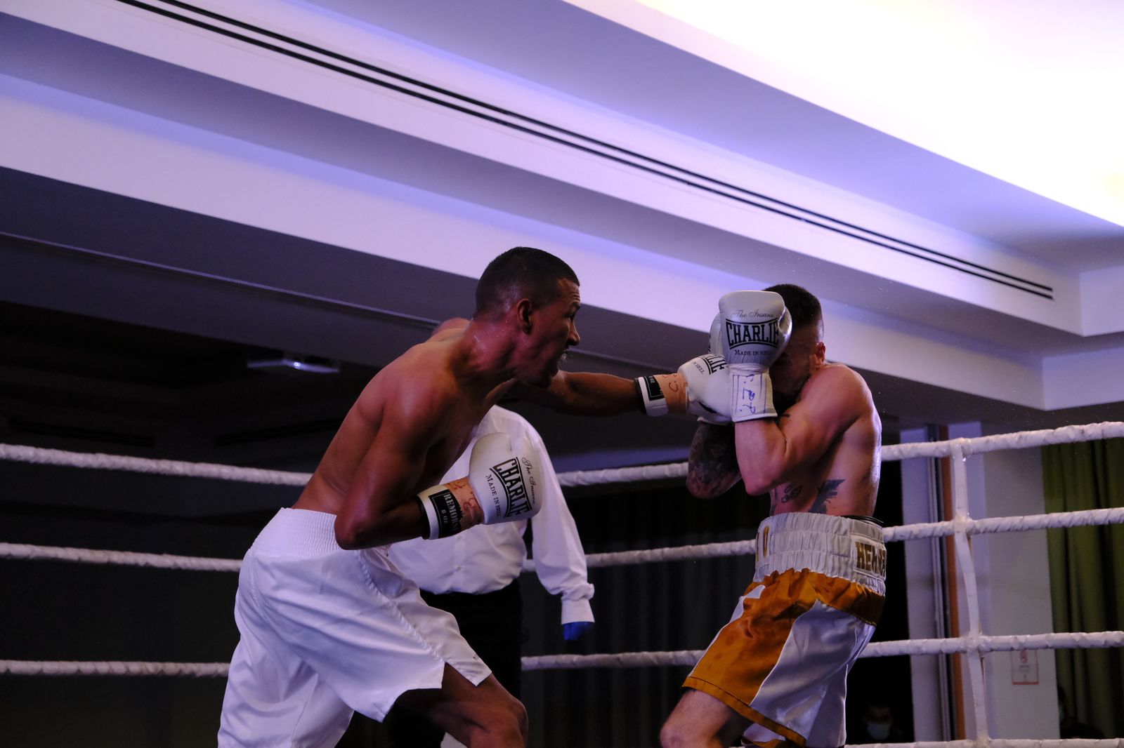 Fotogalería de la velada de boxeo Diamonds Boxing