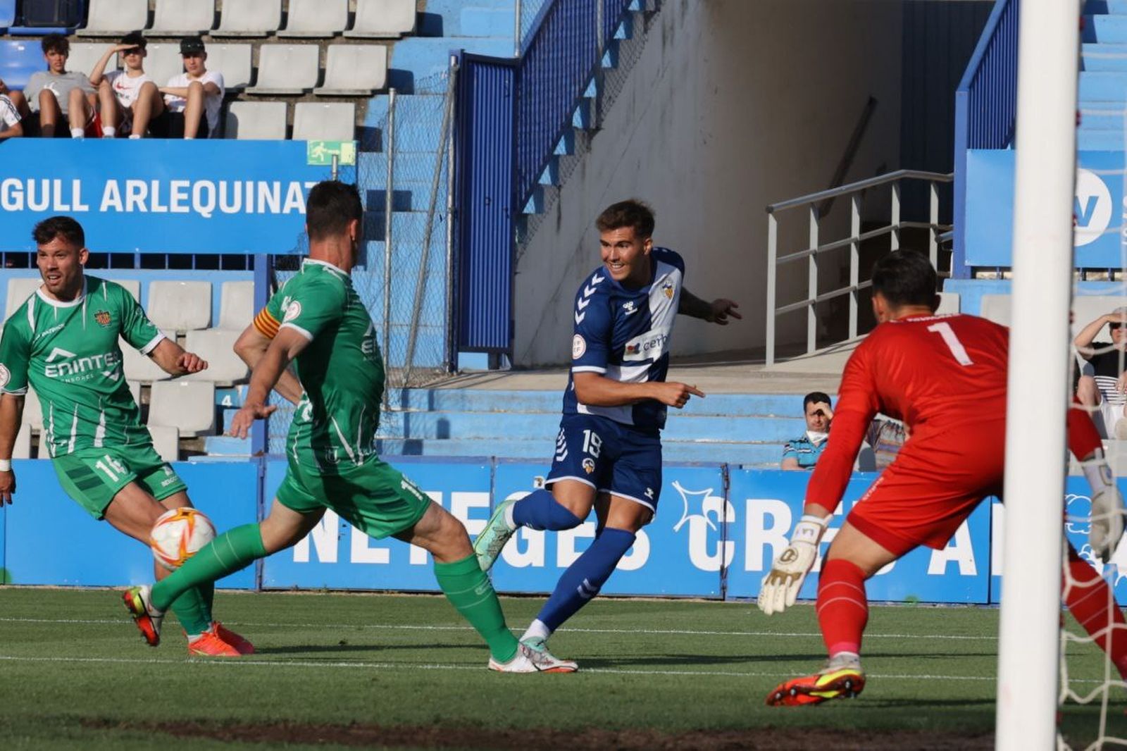 Un lance del Sabadell-Cornellá