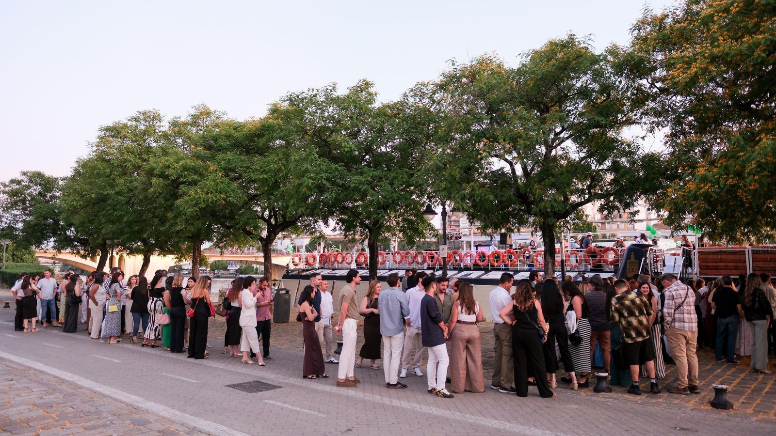 Cruceros Torre del Oro celebra la Summer Tourism Party 2025