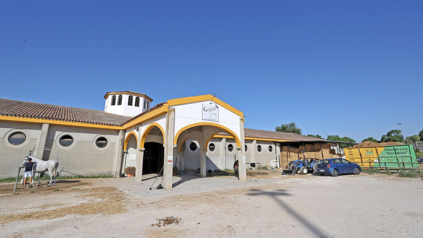 Imágenes del Complejo Hípico de Chapín de Ganadería Alpende