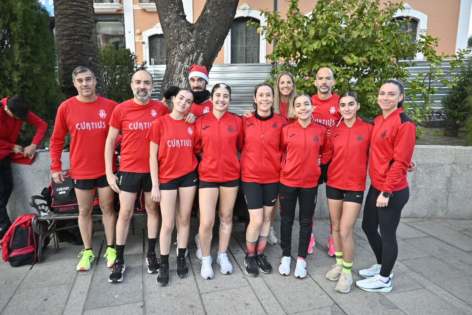 Búscate en las mejores fotografías de la San Silvestre de Huelva 2025