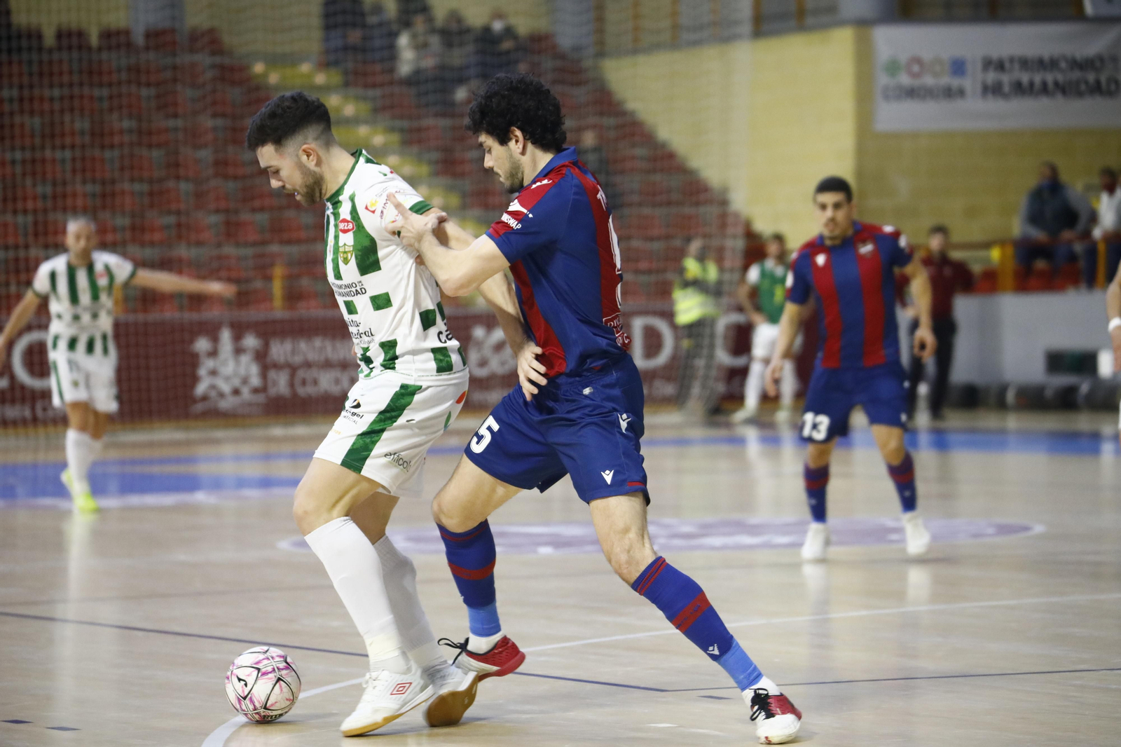 Las imágenes de la remontada del Córdoba Futsal ante el Levante