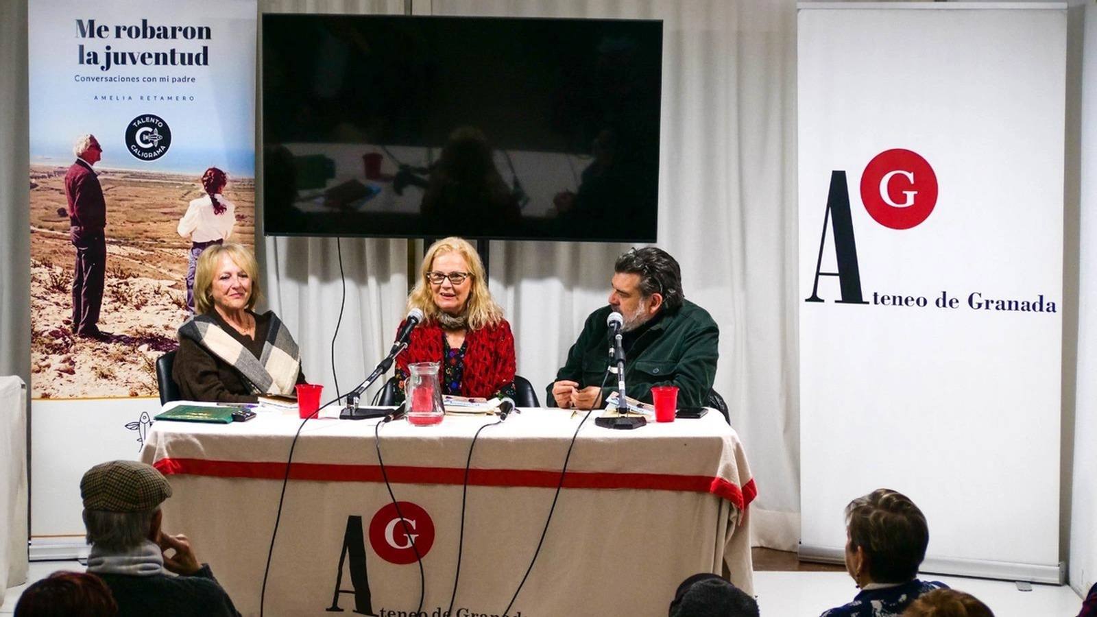 La autora, en la presentación de esta autobiografía en San Fernando.