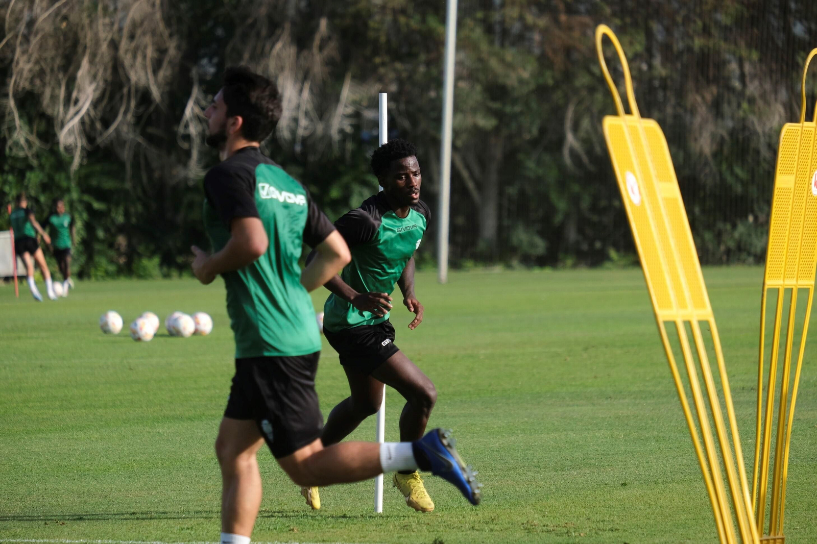 El primer entrenamiento del Córdoba CF, en imágenes