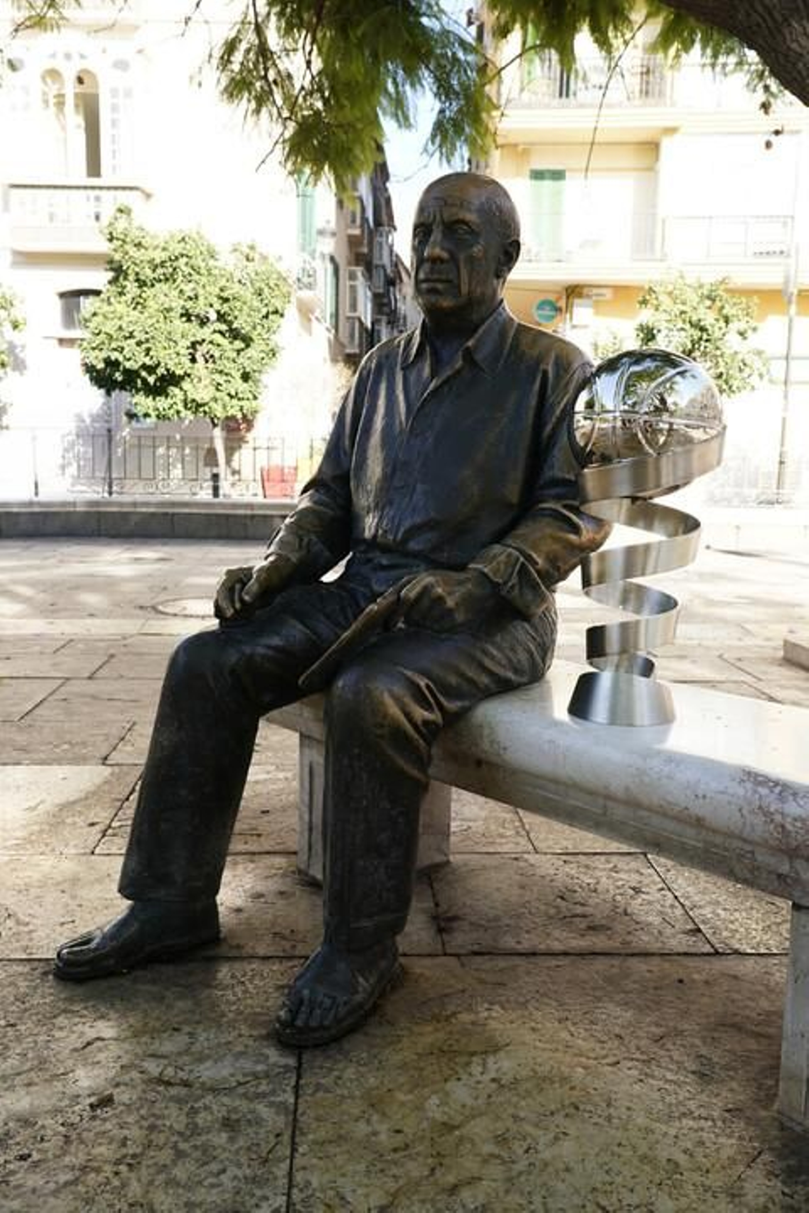 El trofeo de la Supercopa ACB se deja ver por Málaga