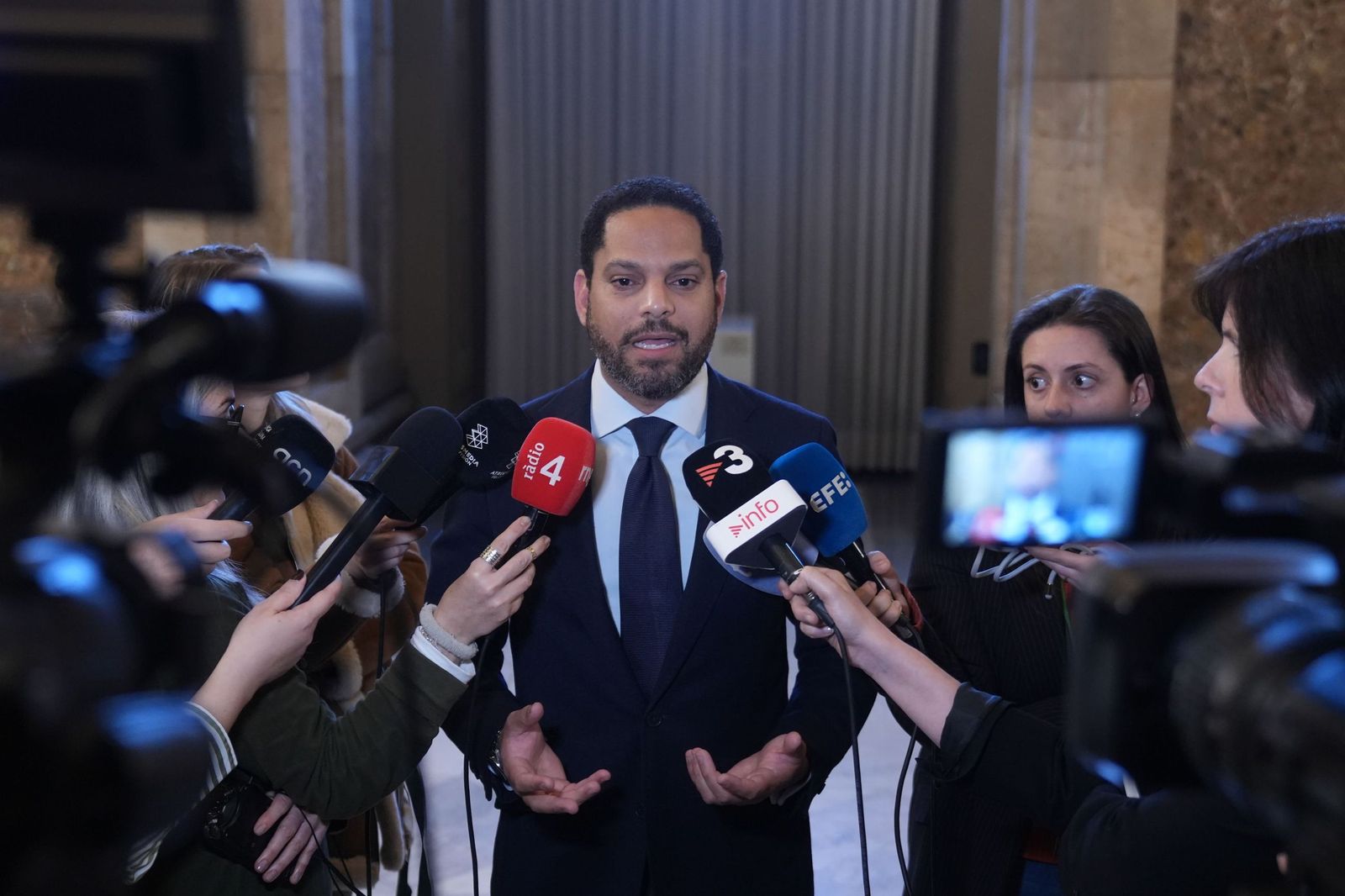 El secretario general de Vox, Ignacio Garriga, este martes en el 'Parlament'.