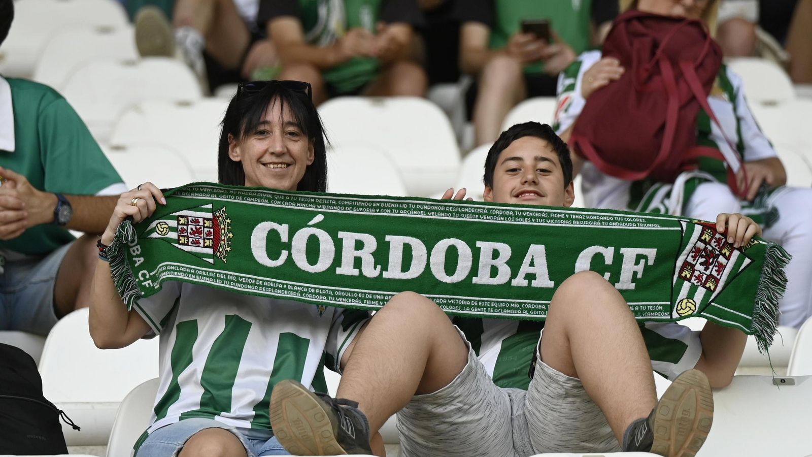 Las mejores fotos del ambiente en El Arcángel para el Córdoba CF - Albacete