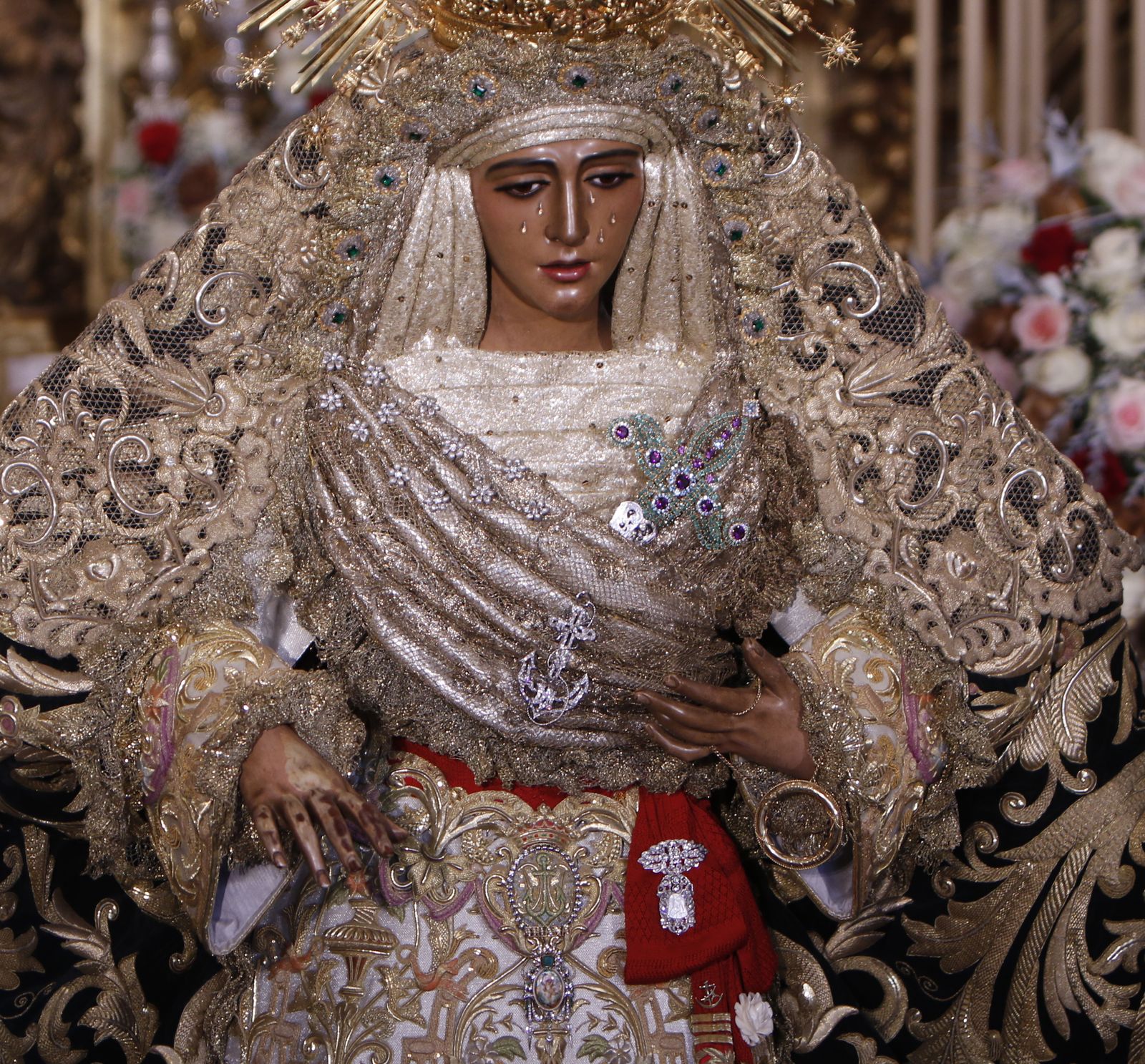 Besamanos de Esperanza de Triana y Macarena