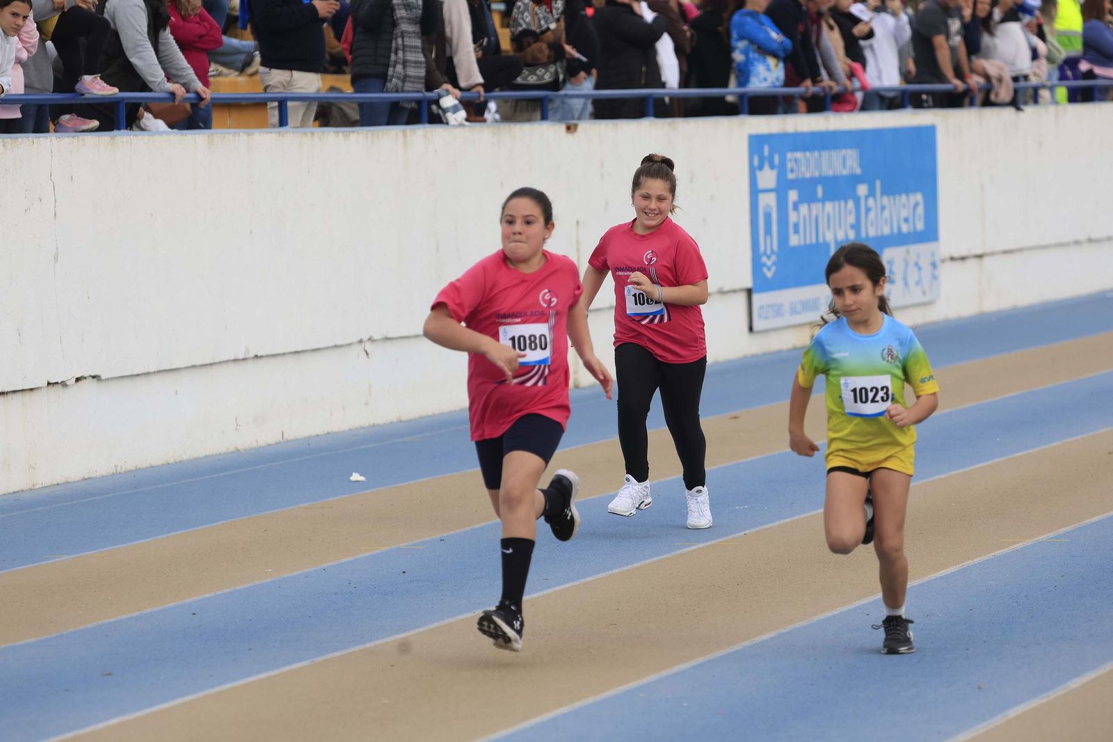 Las fotos de la final de los Juegos Municipales de Atletismo de Algeciras sub-8 y sub-10