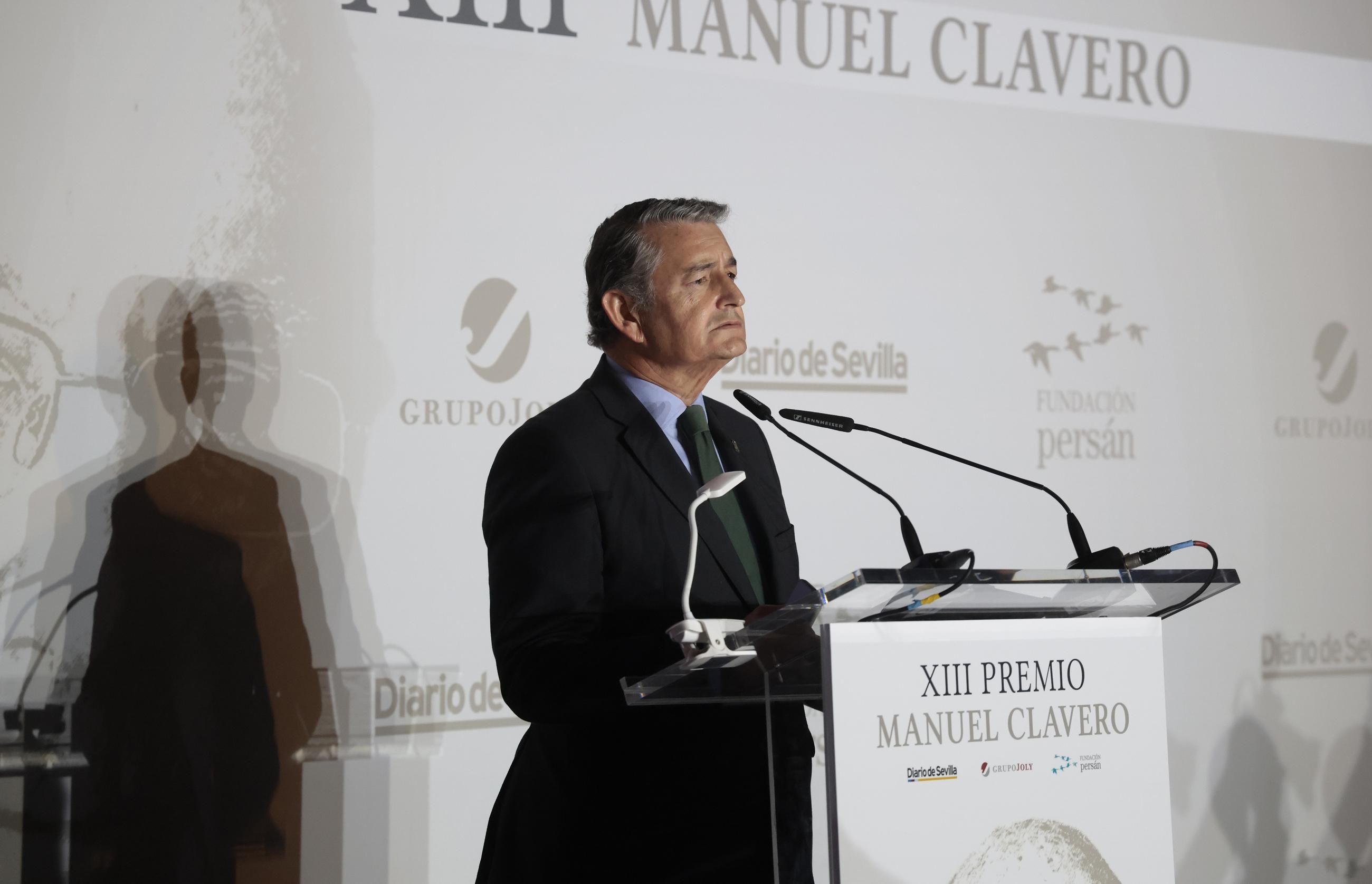 Antonio Sanz: "Alfonso Guerra y Felipe González son ejemplos de inteligencia política, de astucia y de sentido de Estado"