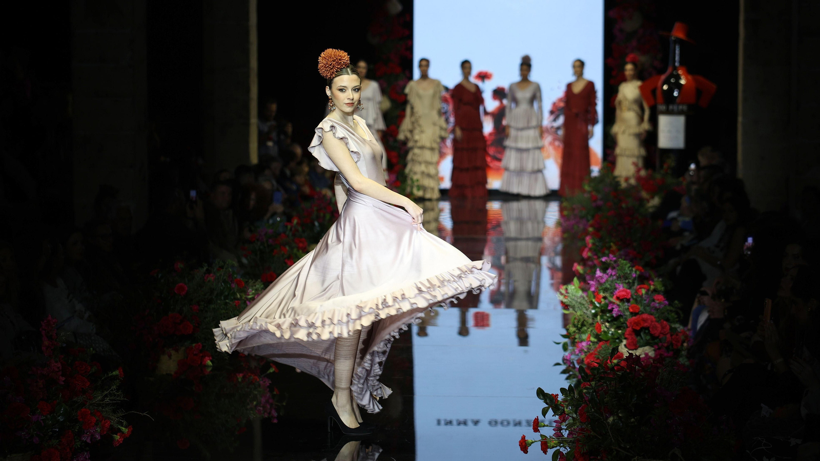 Desfile de Inmaculada González en la Pasarela Flamenca Tío Pepe Jerez 2024