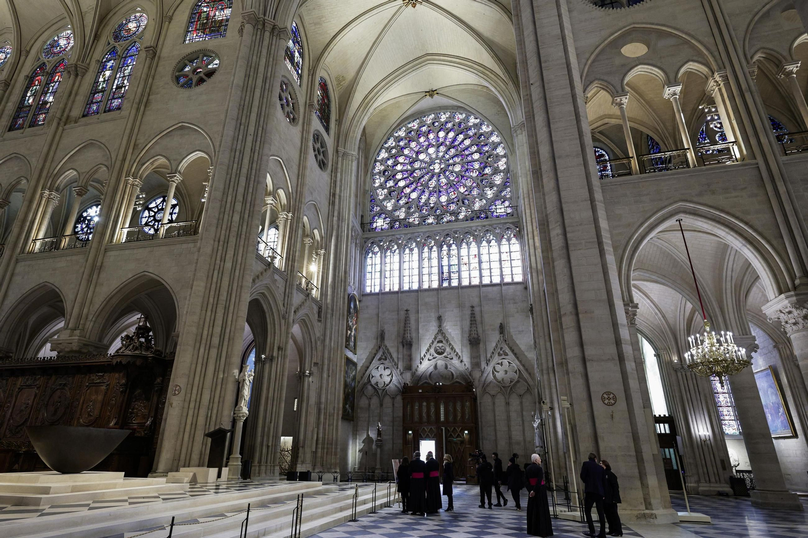 Así es el nuevo interior de Notre Dame tras la restauración Así es el nuevo interior de Notre Dame tras la restauración