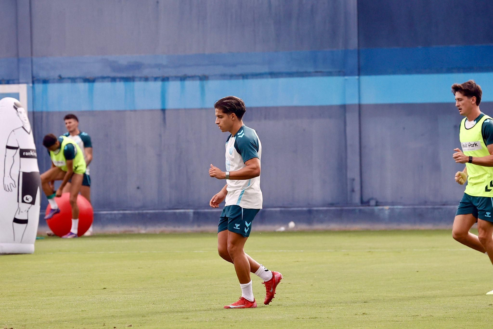Rafita, del filial, novedad en el entrenamiento ante la baja de Carlos Puga