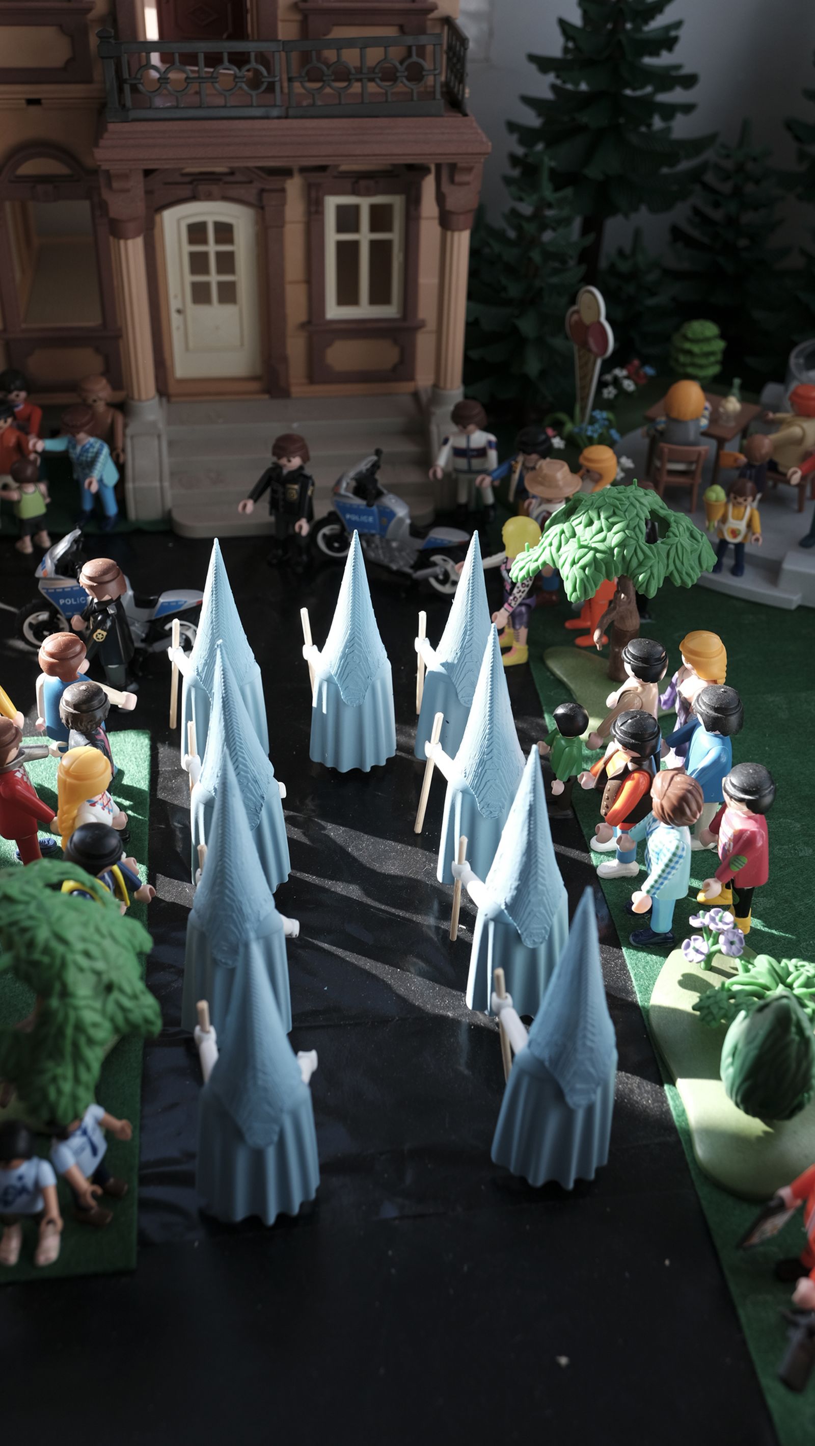 Inauguración de la exposición de playmobil de semana santa de Almería