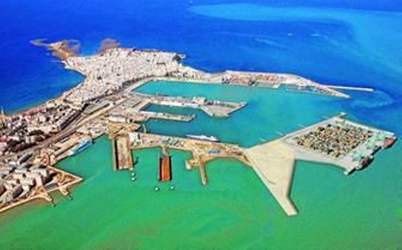 Recreación incluida en el proyecto de la futura terminal de contenedores del puerto de Cádiz.