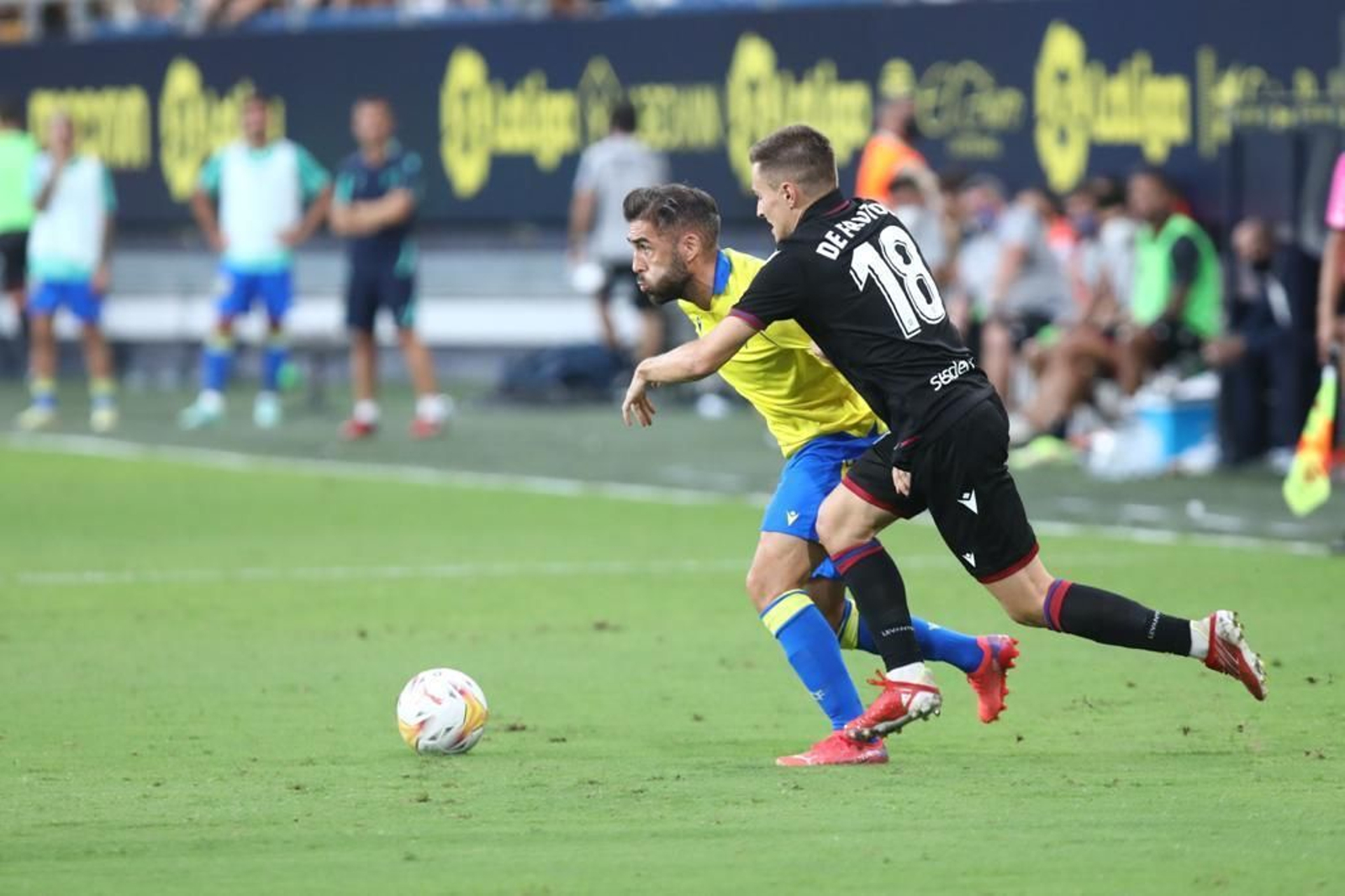 Las imágenes del Cádiz-Levante.