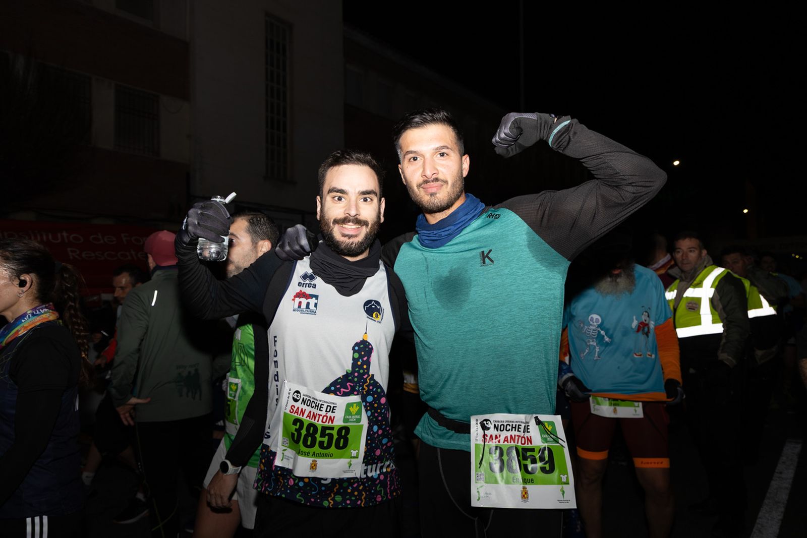 En imágenes: búscate en tu llegada a meta de la Carrera de San Antón 2026 (II)