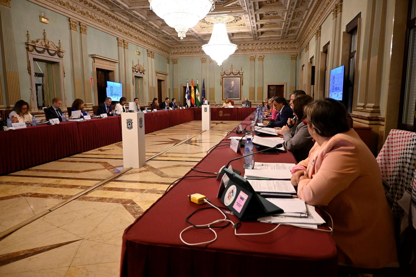 Un momento del Pleno Un momento del Pleno